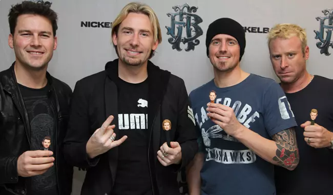 Nickelback Band mit ihren personalisierten PEZ Spendern