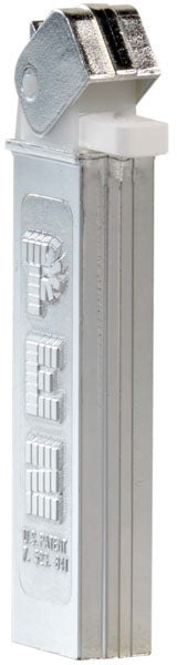 Silberner PEZ-Spender im retro Design geöffnet