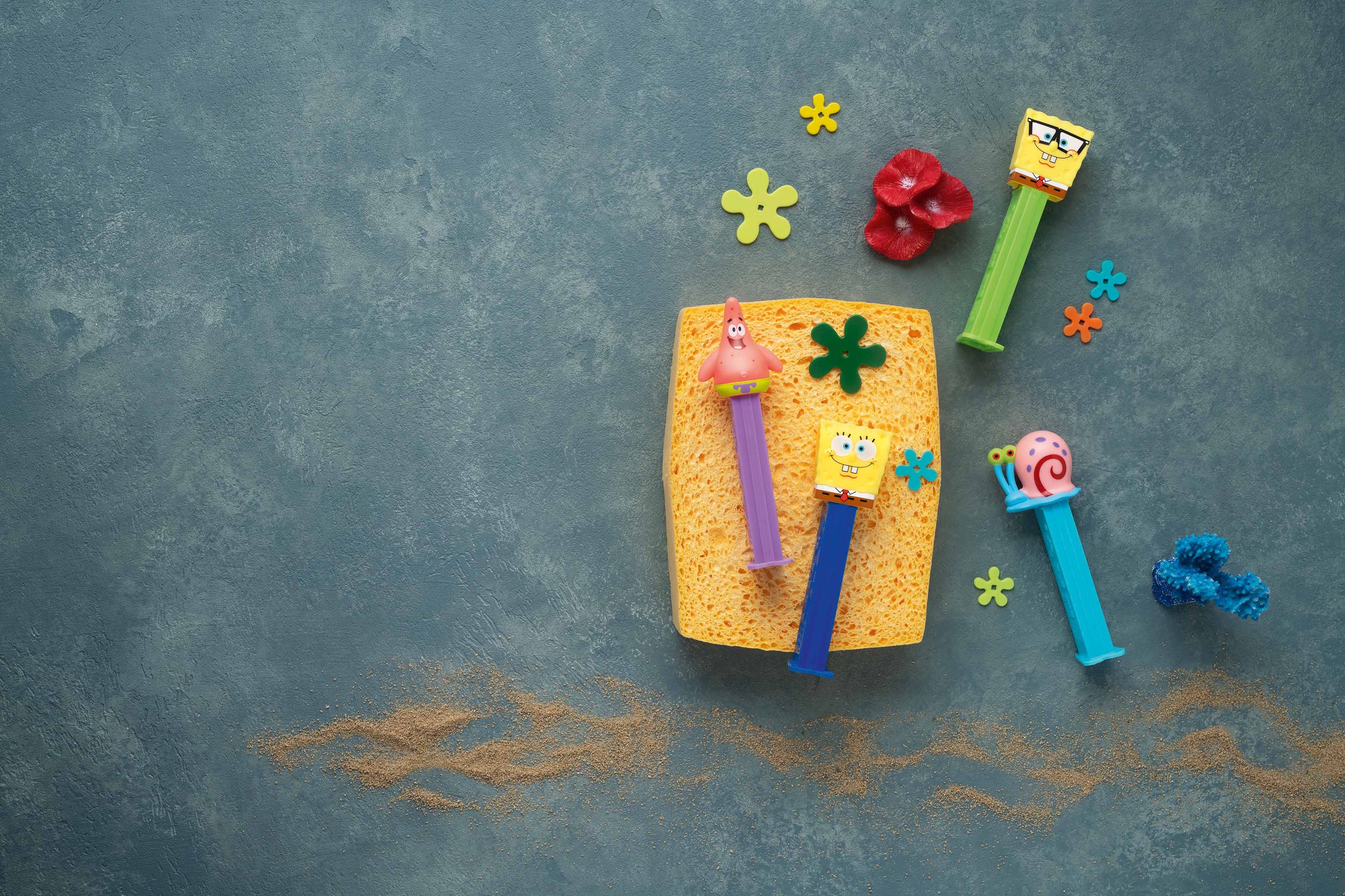 Vier Spongebob PEZ Spender: Spongebob, Spongebob mit Brille, Patrick und Garry