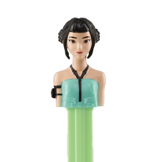 Nahaufnahme des PEZ-Spenders von Zoey aus KPop Demon Hunters mit schwarzem Haar und türkisem Oberteil.